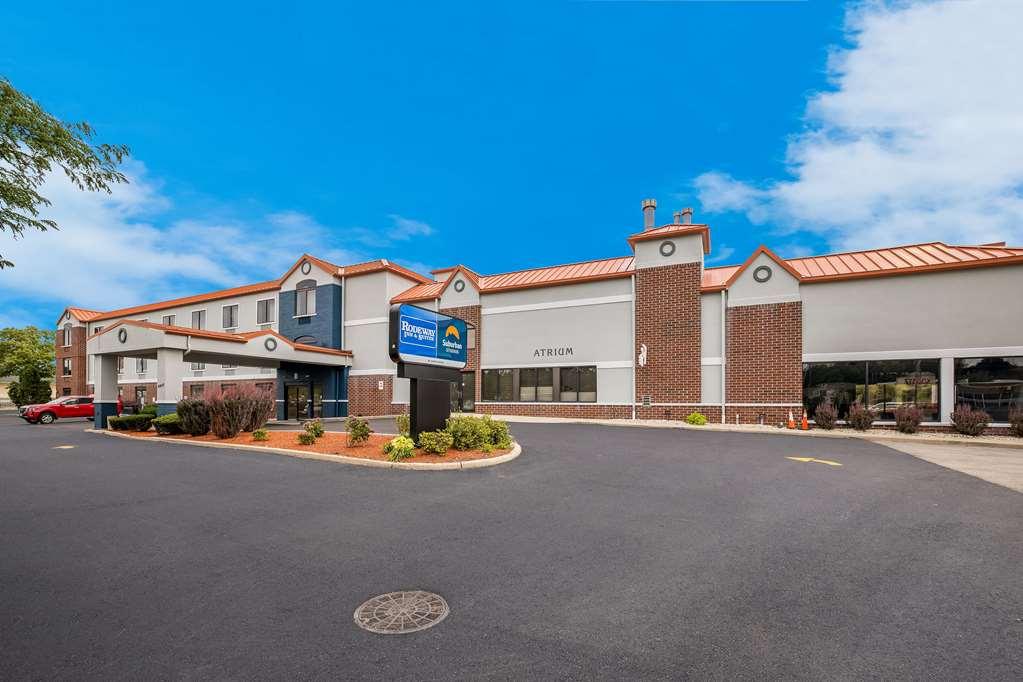 Suburban Studios Milwaukee Airport Eksteriør bilde